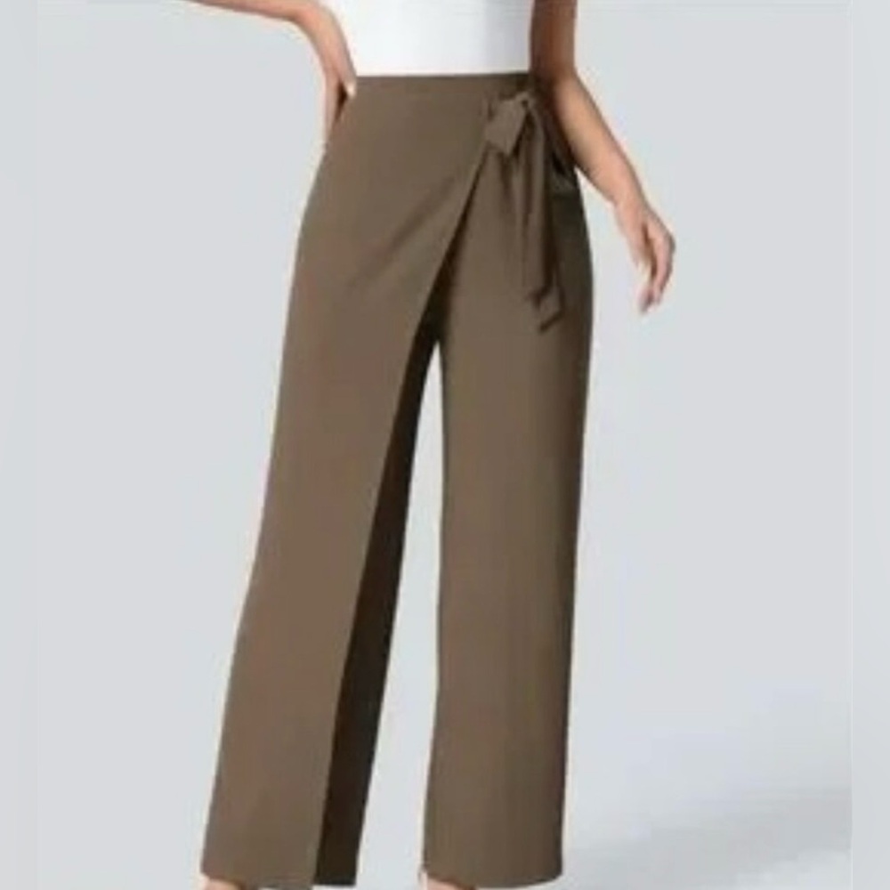 HALARA Khaki Trousers